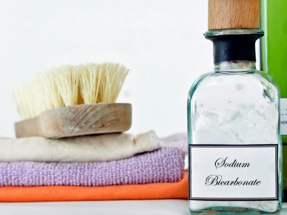 Natural Cleaners for the Kitchen and Bathroom
