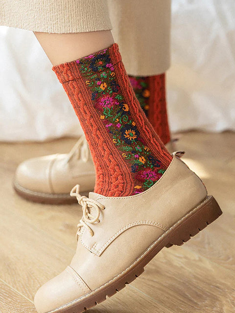 5 Pairs Women Vintage Flower Jacquard Mid Calf Socks